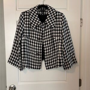 Spense Black and White Houndstooth Cape Jacket